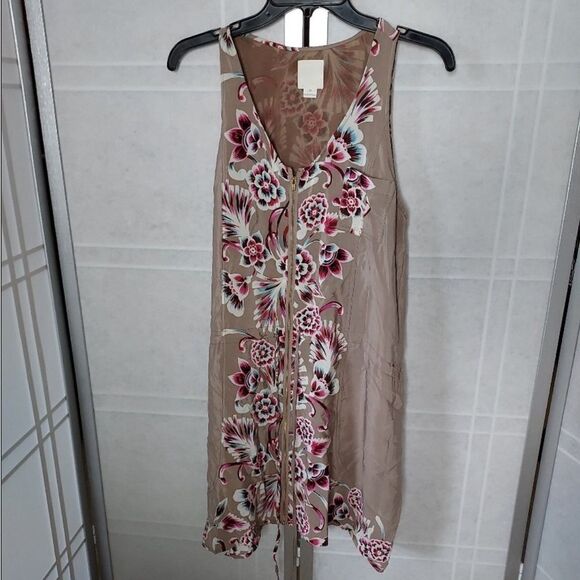 Line & Dot Women's Deep V Neck Embroidered Mini Dress MEDIUM - Picture 1 of 2